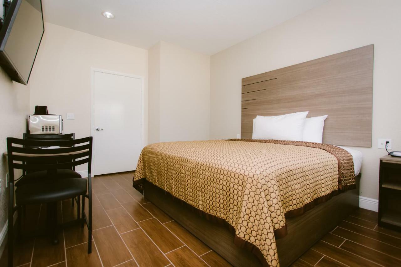 Scottish Inn & Suites Baytown Exteriér fotografie